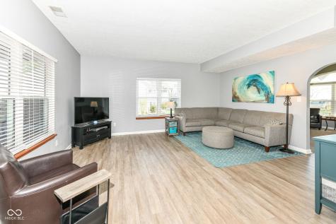 10121 Youngwood Lane Fishers IN 46038