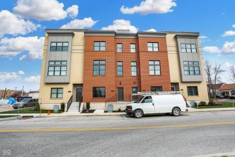 76 E Wayne Street Franklin IN 46131