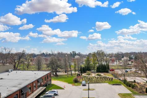 76 E Wayne Street Franklin IN 46131