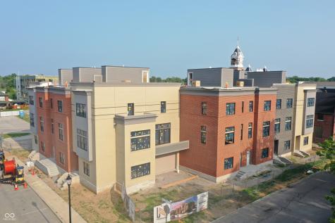 76 E Wayne Street Franklin IN 46131