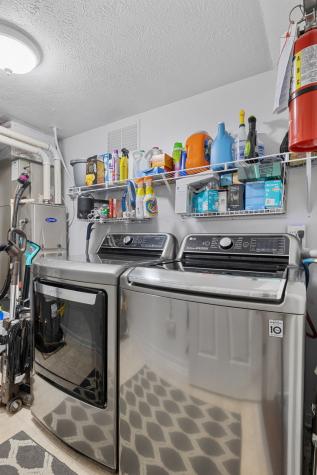 8440 Smithfield Lane Indianapolis IN 46237