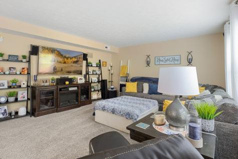 8440 Smithfield Lane Indianapolis IN 46237