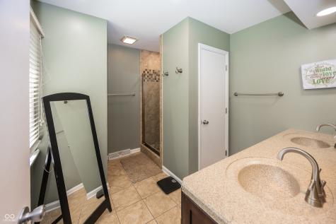 4406 Briarwood Drive Indianapolis IN 46250