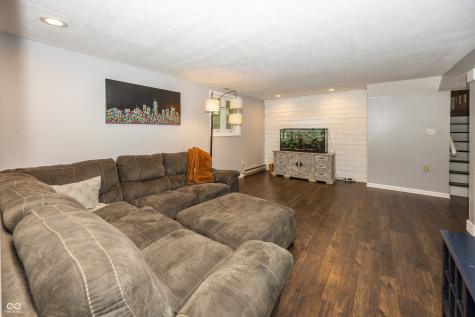 4406 Briarwood Drive Indianapolis IN 46250