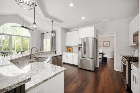 12320 Old Stone Drive Indianapolis IN 46236