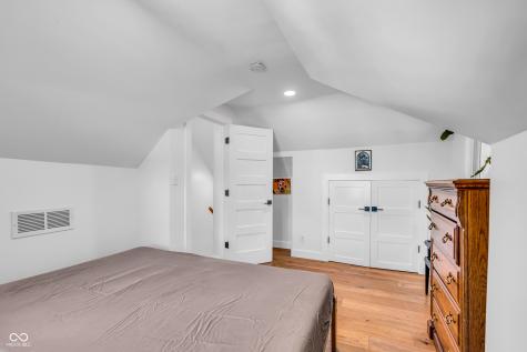 1434 Samoa Street Indianapolis IN 46201