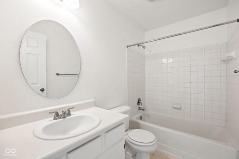 10877 Washington Bay Drive Fishers IN 46037