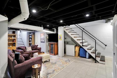 8432 E 56th Street Indianapolis IN 46216