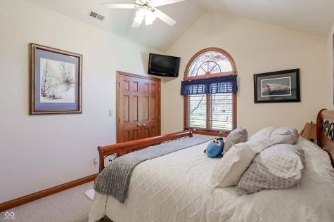5571 N Red Oak Drive Greenfield IN 46140
