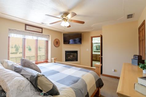 5571 N Red Oak Drive Greenfield IN 46140