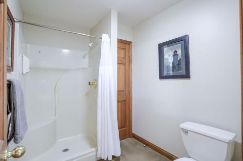 5571 N Red Oak Drive Greenfield IN 46140
