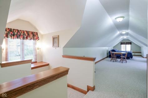 5571 N Red Oak Drive Greenfield IN 46140
