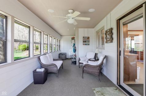 5571 N Red Oak Drive Greenfield IN 46140