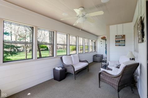 5571 N Red Oak Drive Greenfield IN 46140