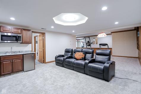 5571 N Red Oak Drive Greenfield IN 46140