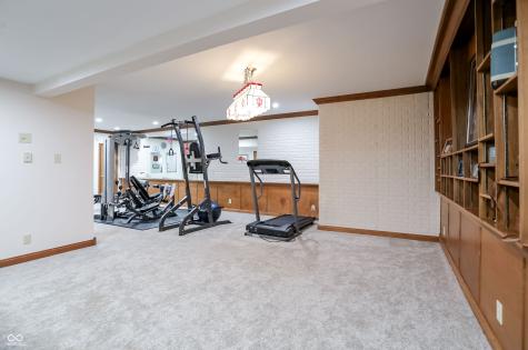 5571 N Red Oak Drive Greenfield IN 46140