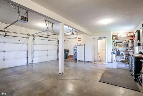 5571 N Red Oak Drive Greenfield IN 46140