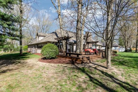 5571 N Red Oak Drive Greenfield IN 46140