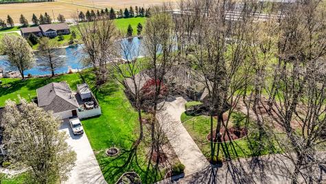 5571 N Red Oak Drive Greenfield IN 46140