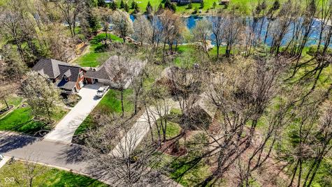 5571 N Red Oak Drive Greenfield IN 46140