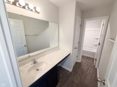 8095 Brookville Way Avon IN 46123