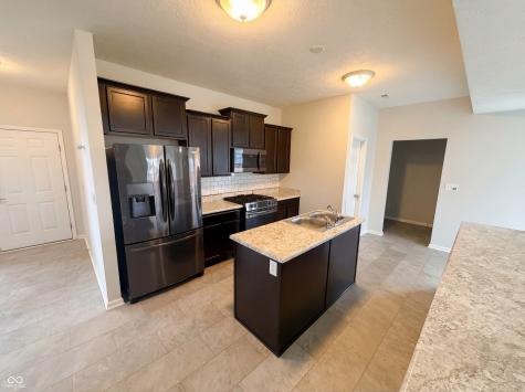 8095 Brookville Way Avon IN 46123