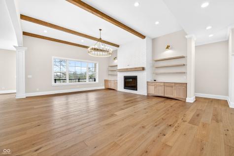 1713 Deer Creek Way Columbus IN 47201