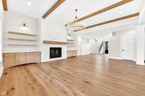 1713 Deer Creek Way Columbus IN 47201