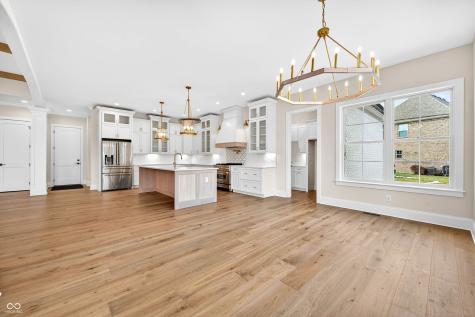 1713 Deer Creek Way Columbus IN 47201