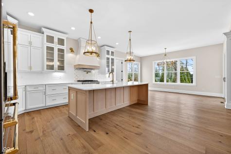 1713 Deer Creek Way Columbus IN 47201