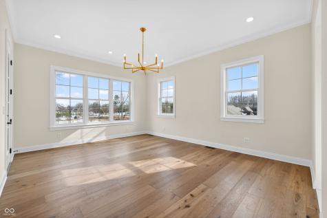 1713 Deer Creek Way Columbus IN 47201