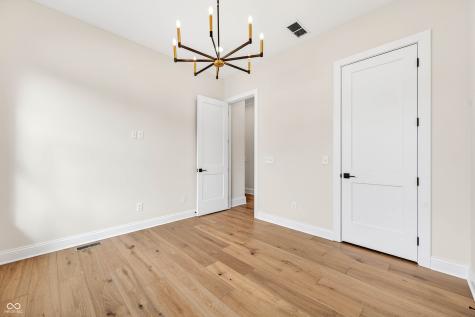 1713 Deer Creek Way Columbus IN 47201