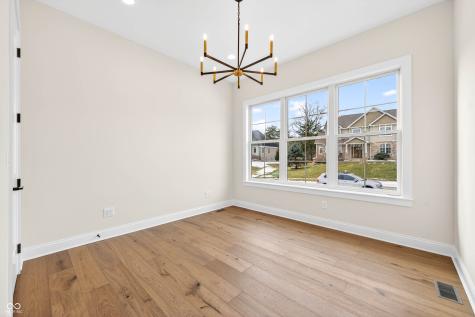 1713 Deer Creek Way Columbus IN 47201