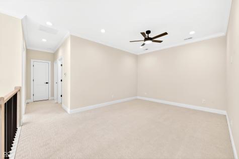 1713 Deer Creek Way Columbus IN 47201