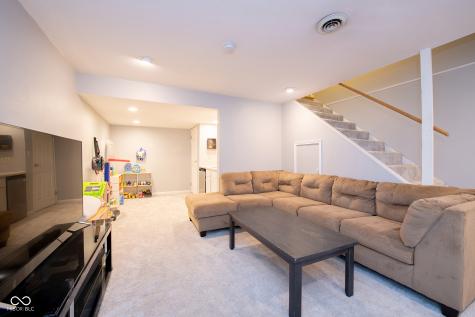 610 Danbury Drive Zionsville IN 46077