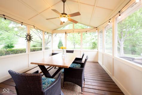 610 Danbury Drive Zionsville IN 46077