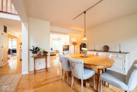 610 Danbury Drive Zionsville IN 46077