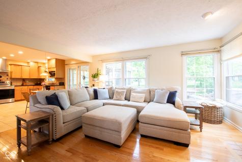 610 Danbury Drive Zionsville IN 46077
