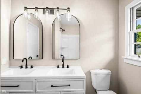 2230 Sims Drive Columbus IN 47203