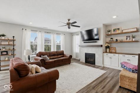 12132 Lantana Lane Fishers IN 46037
