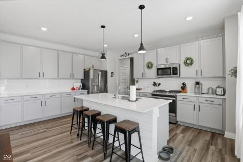 12132 Lantana Lane Fishers IN 46037