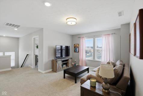 12132 Lantana Lane Fishers IN 46037