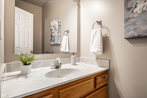 11191 Timberview Drive Fishers IN 46037