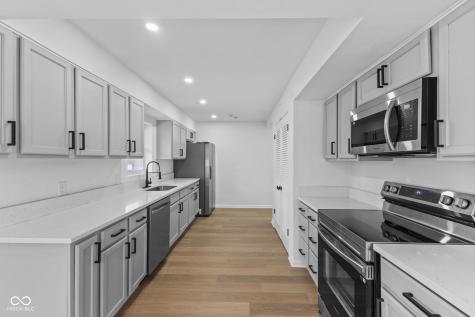 6506 Twin Brooks Drive Indianapolis IN 46227
