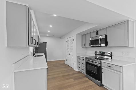6506 Twin Brooks Drive Indianapolis IN 46227