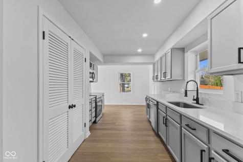 6506 Twin Brooks Drive Indianapolis IN 46227