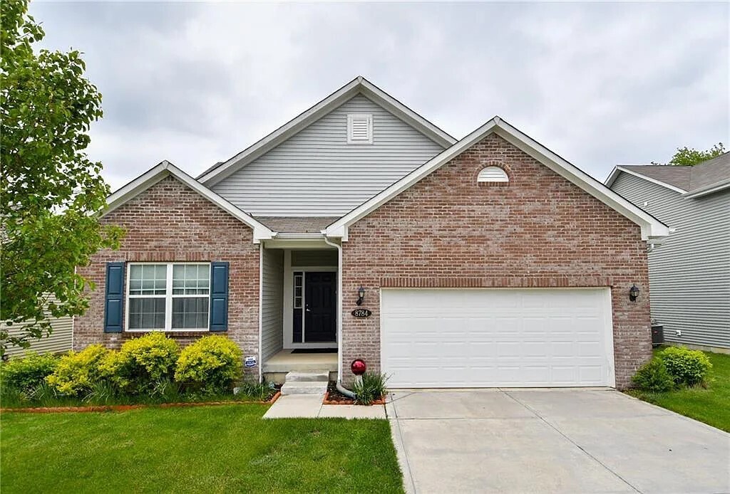 8784 Benjamin Lane Avon IN 46123