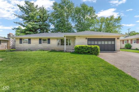 1027 E Logan Street Brownsburg IN 46112
