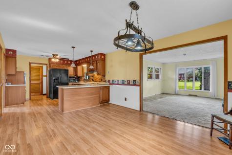 1027 E Logan Street Brownsburg IN 46112