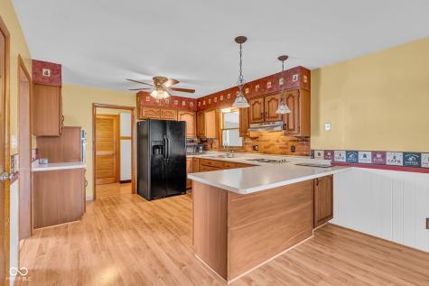 1027 E Logan Street Brownsburg IN 46112